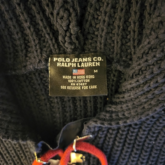 Women's sweater - Picture 2 of 5